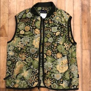 Light weight puffy vest